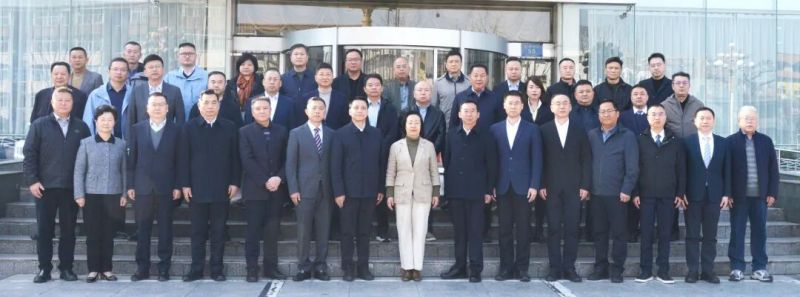 集團(tuán)公司參加中國道路運(yùn)輸協(xié)會(huì)客運(yùn)與站場分會(huì)2026年第一次負(fù)責(zé)人辦公會(huì)議